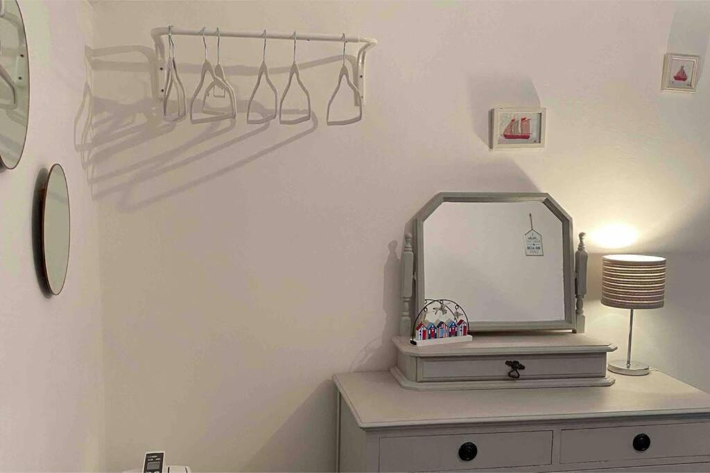 Lilly'S Cottage, Filey, Sleeps 8 Екстер'єр фото